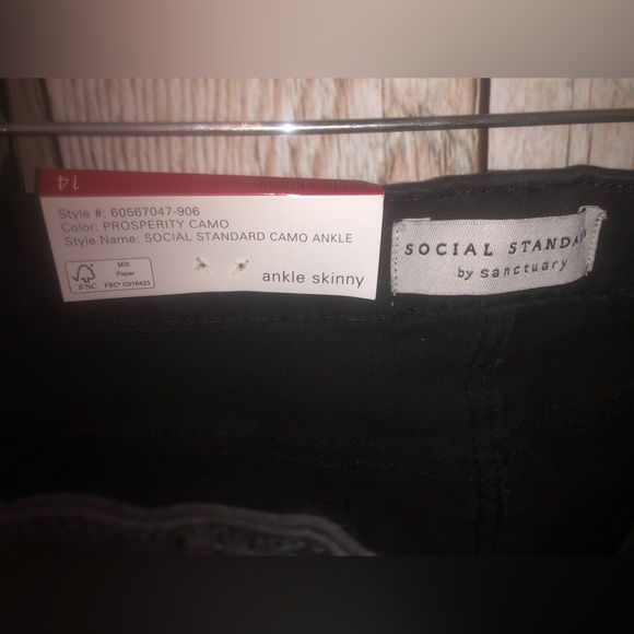 Social Standard by Sanctuary Prosperity Camo Ankle Skinny Jeans Sz 14 Mid Rise - Picture 5 of 8